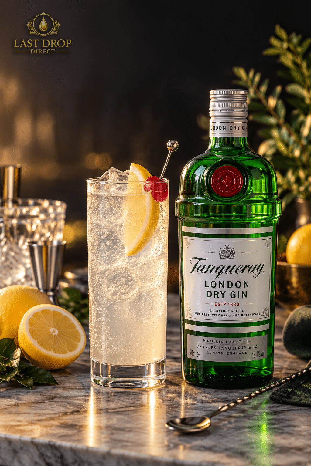 Tom Collins Cocktail with Tanqueray London Dry Gin, fresh lemon and soda water